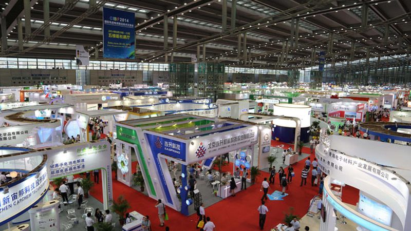 展館裝飾材料批發：環保轉型下的真實痛點與選材邏輯